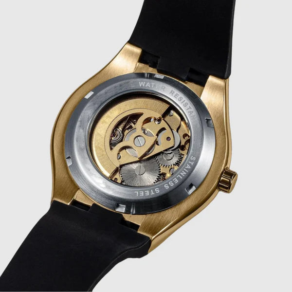 SAVONTRE FAMOUS GOLD